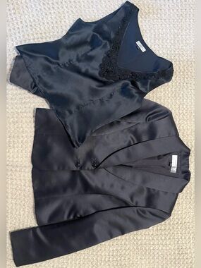 Tahari by Arthur S. Levine Blazer/Camisole Set